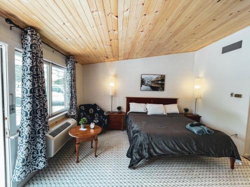 Sussex Hotel | Sussex Motel