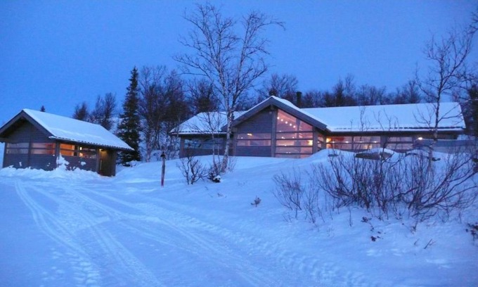 Al House | Svarthamar - cabin with amazing view