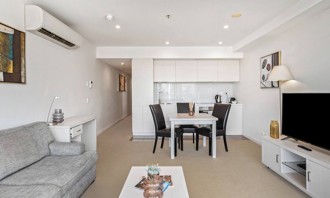 Adelaide Central Business District Apartment | Swainson on Balfours