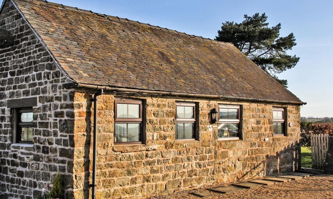 Winkhill Cottage | SWALLOW COTTAGE, pet friendly, character holiday cottage in Winkhill