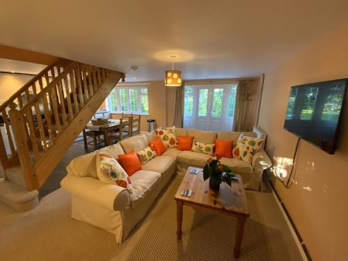 St. Giles on the Heath House | Swallows Cottage