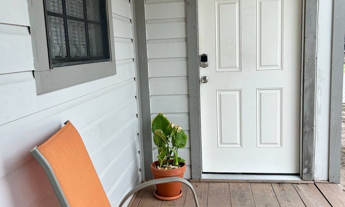 Pharr House | Sweet Spot in Pharr great for Shopping