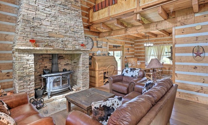 South Pittsburg House | Sweetens Ranch