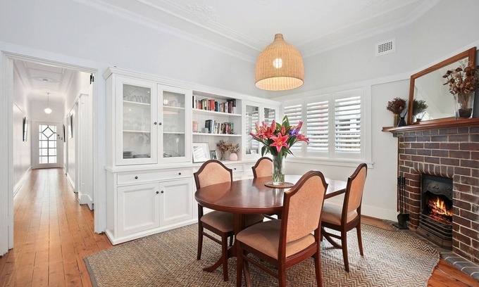 North Willoughby House | Sydney North Serene Retreat - Comfort | Ease | Street Parking
