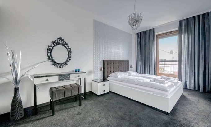 Gdansk City Center Apartment | Szafarnia 7 | Spacious Apartment | Parking