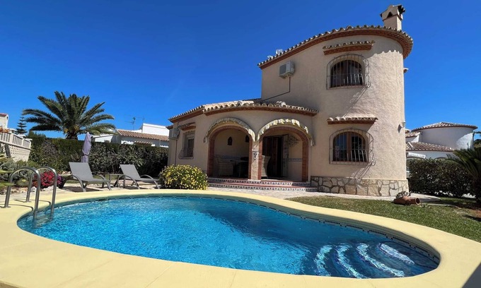 Els Poblets Villa | T-0223 Very well maintained villa in Els Poblets