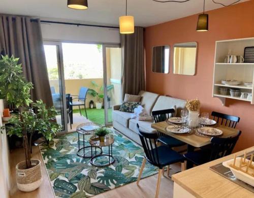 La Bocca Apartment | T2 Vue Mer à Cannes