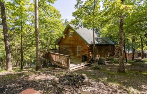 Shell Knob House | Table Rock Lake Cabin - The Oaks #5 with Lake Access & Hot Tub