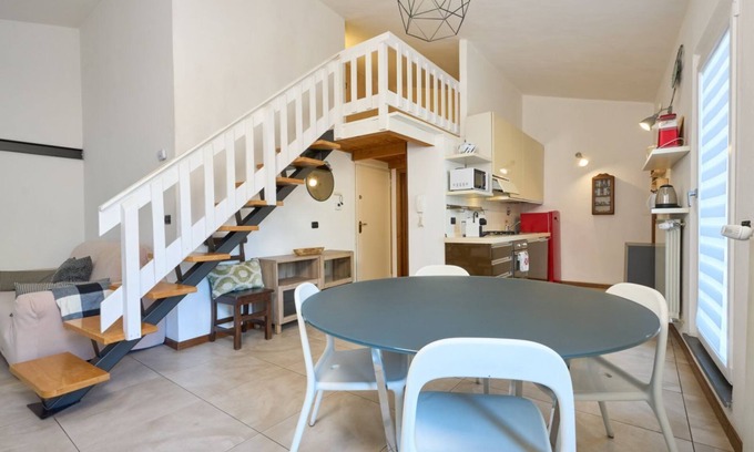Empoli Apartment | Tacos House, central apartment in Empoli, strategic location