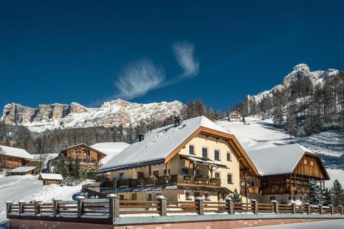 Badia Apartment | Taela Apartments