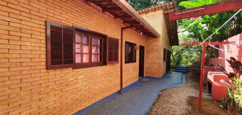 Prumirim House | Tahoma Chalé Rustico Lila Prumirim