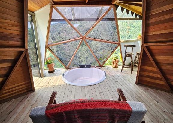 Coffee Triangle Cabin | Tambo 2 Carpintero- Reserva Natural Salto del Buey