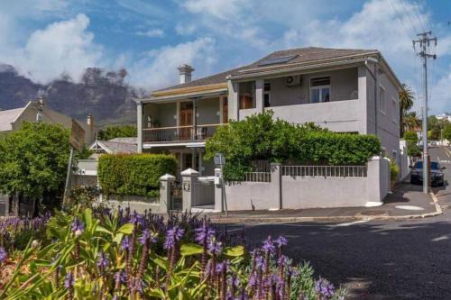 Cape Town City Centre House | Tamboerskloof Retreat 4BR House Including Cottage!