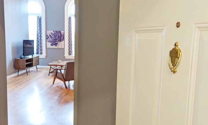 Bay City Apartment | Tanner Bldg Apt 7 - 2 bedroom (Downtown)