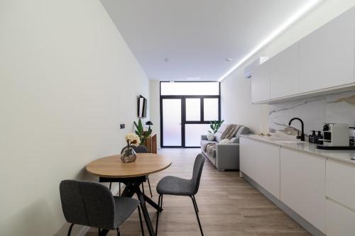 Montolivet Apartment | Tao Suite 2 next to the Aquarium