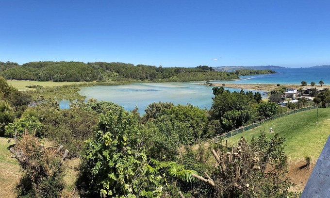 Te Tii House | Tapuaetahi beach house