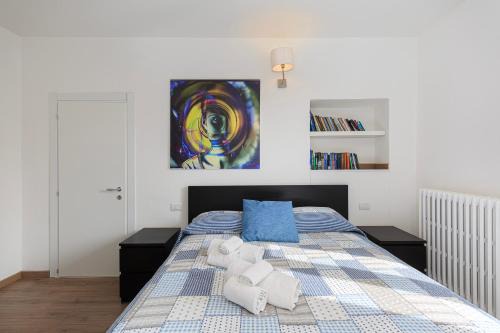 Cernobbio House | Tata's Room