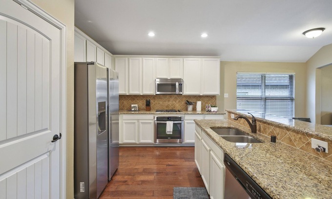 Little Elm House | TCH - 3BR/2BA Home in Little Elm - DL
