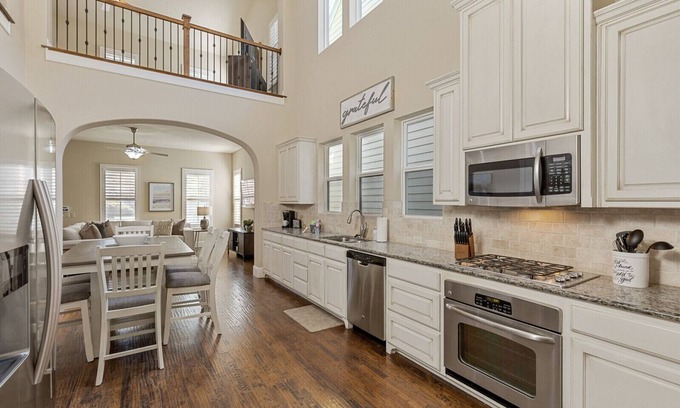 Coppell House | TCH - 4BR/3.5BA Home in Coppell - SC