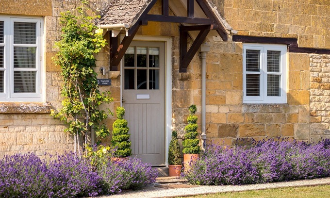 Great Wolford House | Teachers House Cotswolds Lux Cottage Grd, Daylesford, Stow, Oxford, Soho Farm.