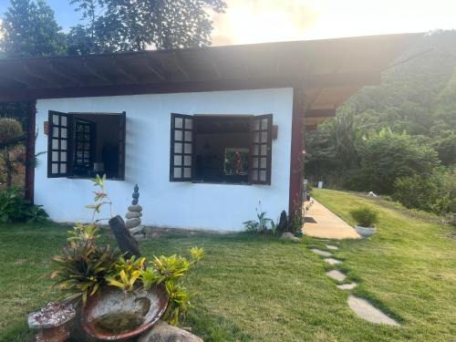 Mameyes Abajo Ski Chalet | Templo Esmeralda