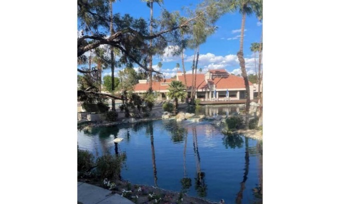 Cathedral City Apartment | Tennis players Dream
