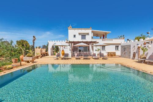 Taurisano Villa | Tenuta La Cornola by BarbarHouse