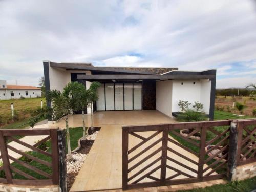 Trindade House | Terra Santa - Condomínio Monte Hermon