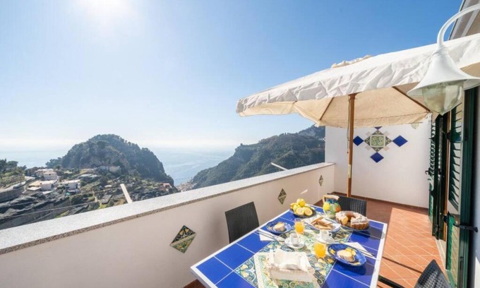 Pontone Apartment | Terrazza Belvedere a Pontone -Scala- Amalfi coast- park included