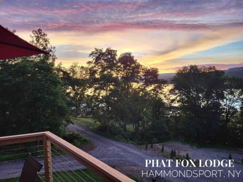 Hammondsport House | Terry Hill Lodges and Suites