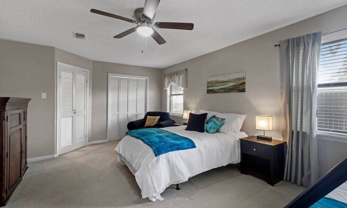 Keller House | Texas Rival Home in Fort Worth/Keller Globe Life AT&T by HomestayPros