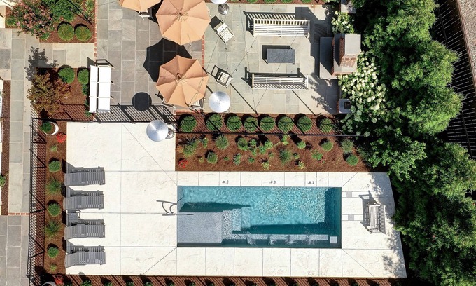North Downtown Hotel | The 200 South St Boutique Hotel with Pool