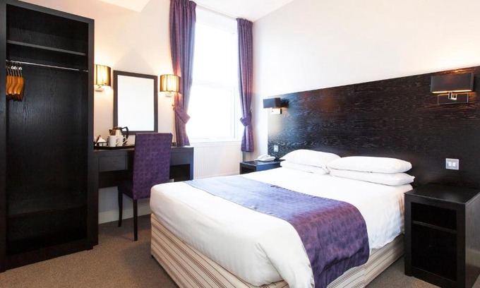 Shipley Hotel | The Abbey Lodge Hotel