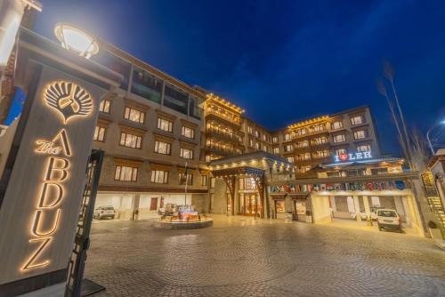 Leh Hotel | The Abduz