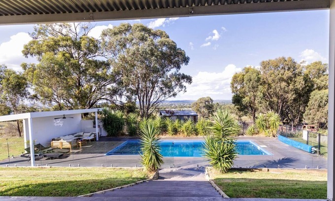 Central Mudgee House | The Albens Countryside Chic amongst the Hills