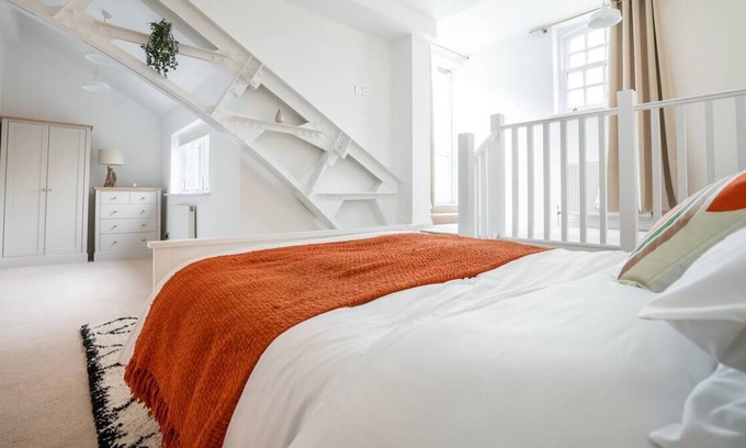 Sheffield City Centre Apartment | The Amazing Triplex - City Centre - Free Parking