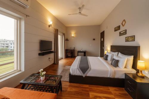 Ramanuj Ganj Hotel | The Amber Signature Vrindavan # A Contemporary Luxury Hotel With #Lift# Parking# Ac Rooms# & Elegant interior # Near Prem Mandir