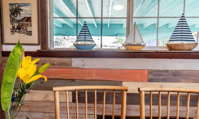 Port Aransas Cabin | The Anchor Cabin is the perfect place for your next beach vacation.