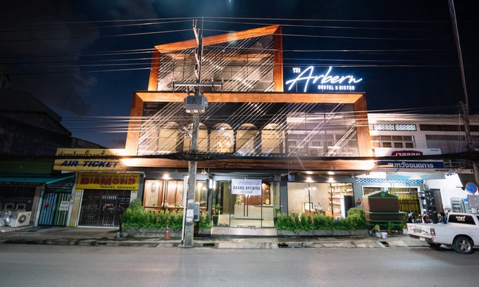 Talat Yai Hotel | The Arbern Hostel x Bistro