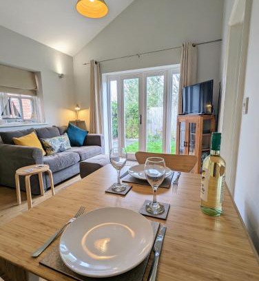 Cromer House | The Back Barn - Stylish seaside barn - Crabpot Cottages Sheringham