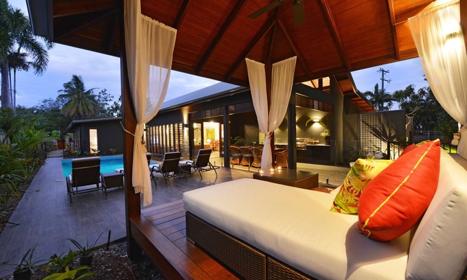 Port Douglas House | The Bahama House, Luxury by the beach.