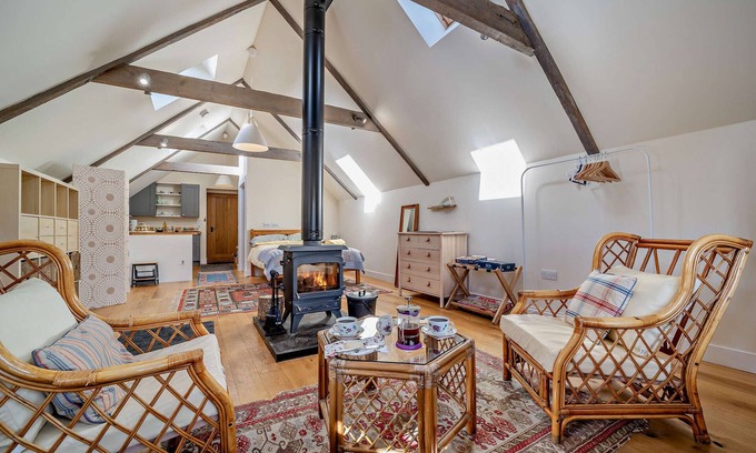 Biggar House | The Barn at Llolans - One Bedroom House, Sleeps 2