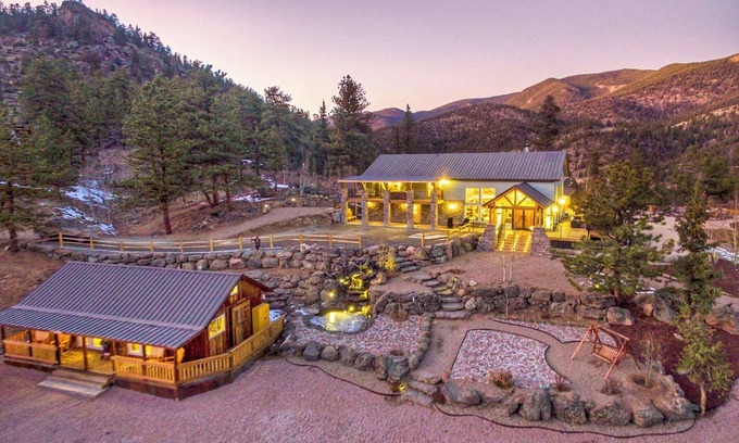 Lake George Cabin | The Basecamp Cabin at Bison Peak Lodge, a Rocky Mountain Wilderness Lodge