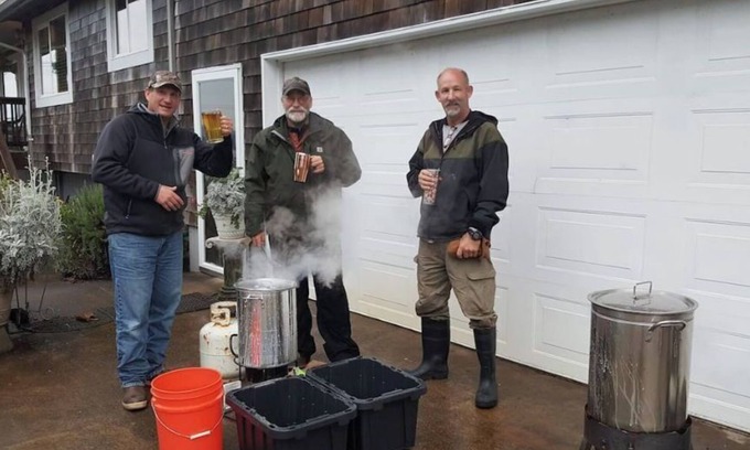 Bay City House | The Bay House: Tourism/Crabbing & Fishing Paradise