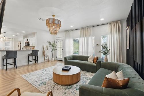 Plano Apartment | The Beach Oasis In Dallas, Pool & Sauna