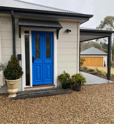 Heyfield Apartment | The Blue Door