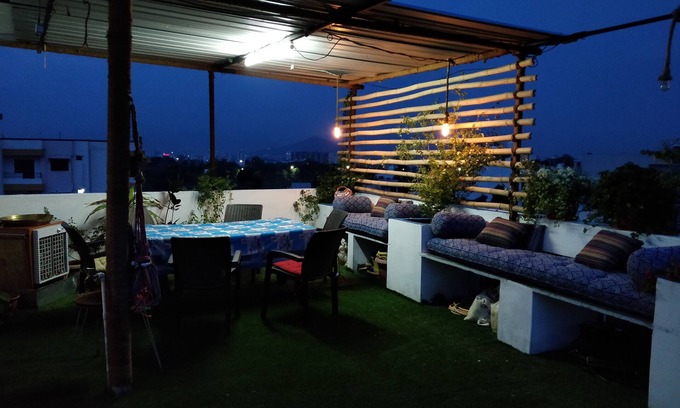 Bedla Apartment | The Blue House Ground Apartment W/Rooftop Garden