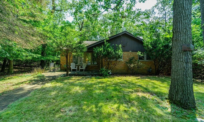 Michiana Shores House | The Blue Spruce @ Stop 41