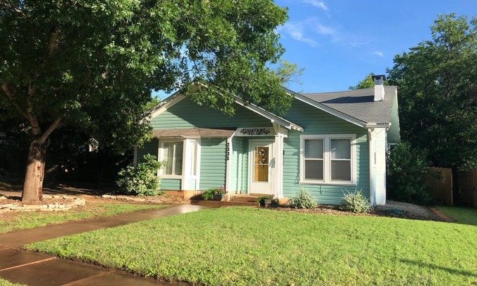 Sayles Blvd. Area House | The Bluebird House.