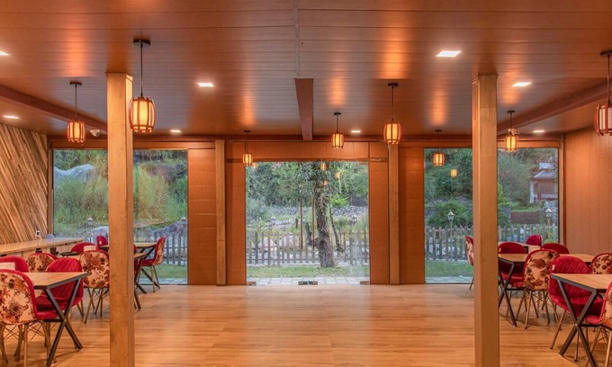 Banjar Hotel | The Bright Side Resort